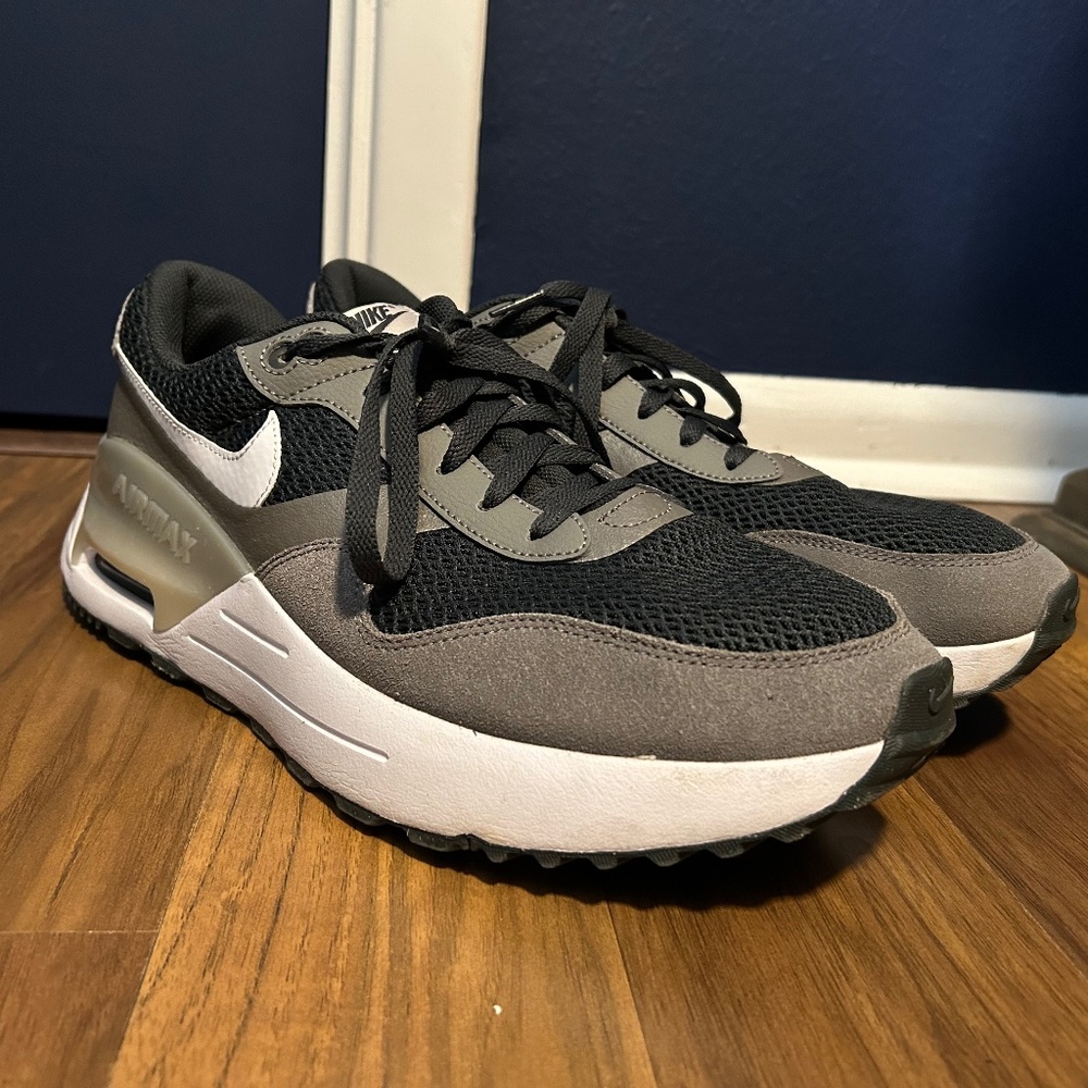 Nike Air Max SYSTM Gray White Sneakers
